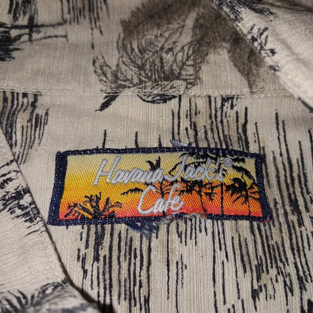 Mens button down - Picture 2 of 5